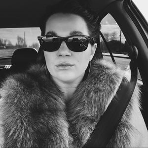 Meet your Posher, Arielle